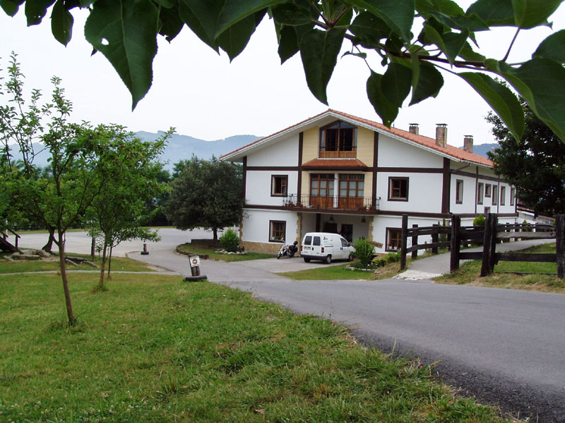 CAMPAMENTOS EUSKERA LURRASKA